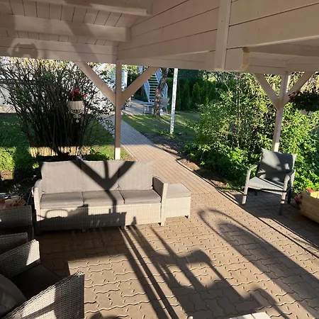 3 Bedroom Family With Huge Garden & Free Parking Сasa de vacaciones *